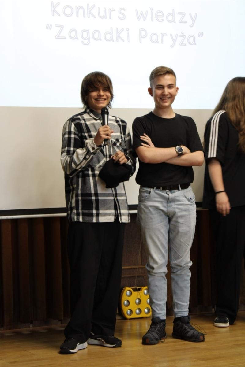 Zdjęcie w galerii na portalu naszraciborz.pl: Moda na francuski. Piknik w ZSO nr 1 wiadomości z regionu