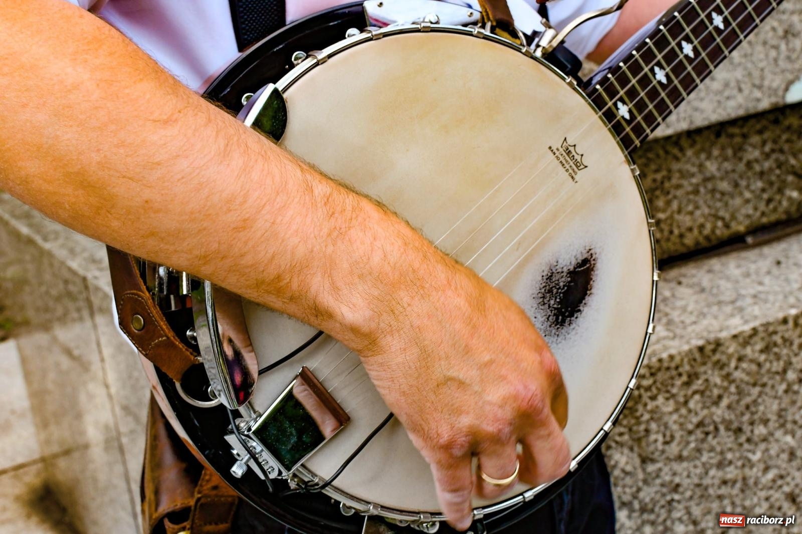 Zdjęcie w galerii na portalu naszraciborz.pl: Raciborski spacer z Dixieland Street Band [FOTO i WIDEO] wiadomości z regionu