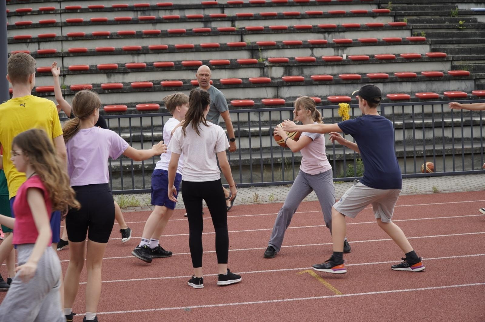 Zdjęcie w galerii na portalu naszraciborz.pl: Miasteczko sportowe na Dni Raciborza [FOTO i WIDEO] wiadomości z regionu
