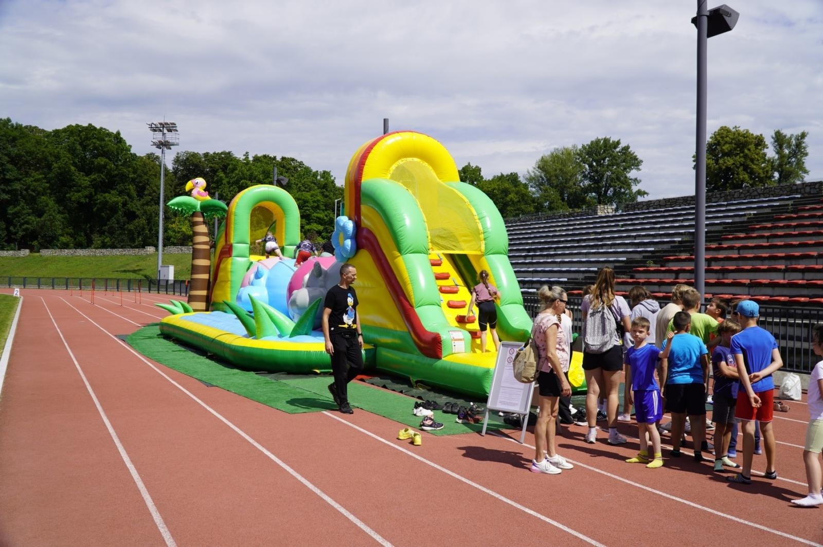 Zdjęcie w galerii na portalu naszraciborz.pl: Miasteczko sportowe na Dni Raciborza [FOTO i WIDEO] wiadomości z regionu