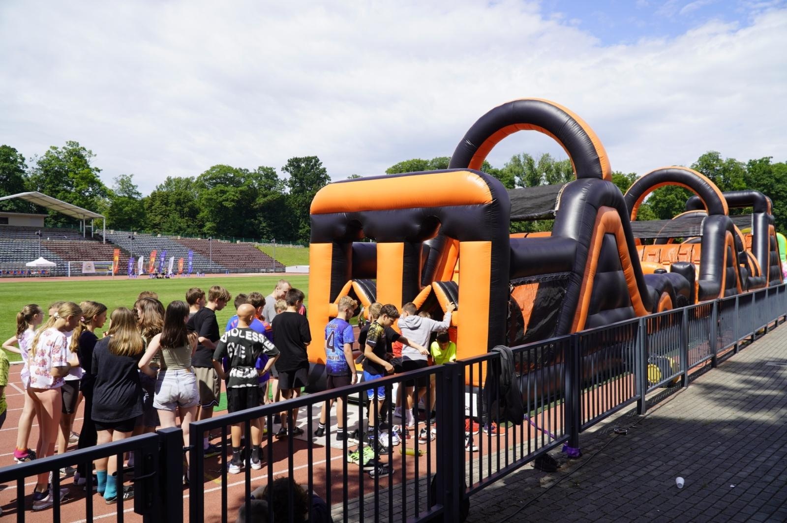 Zdjęcie w galerii na portalu naszraciborz.pl: Miasteczko sportowe na Dni Raciborza [FOTO i WIDEO] wiadomości z regionu