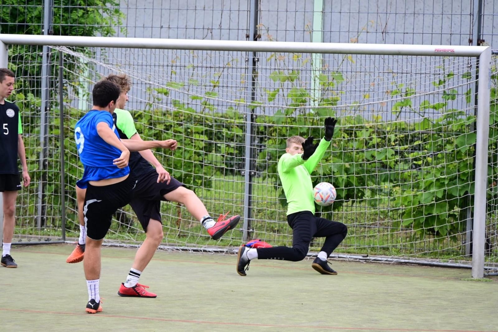 Zdjęcie w galerii na portalu naszraciborz.pl: Wiosenny Turniej Piłki Nożnej Szkół Ponadpodstawowych wiadomości z regionu