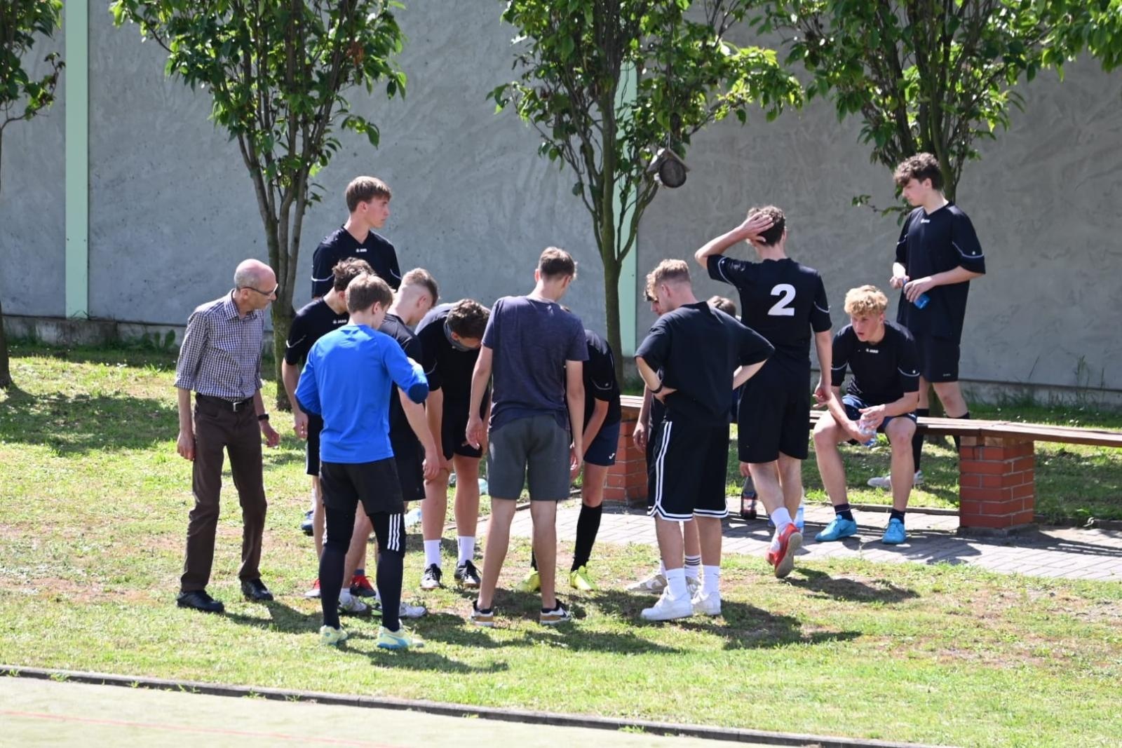 Zdjęcie w galerii na portalu naszraciborz.pl: Wiosenny Turniej Piłki Nożnej Szkół Ponadpodstawowych wiadomości z regionu