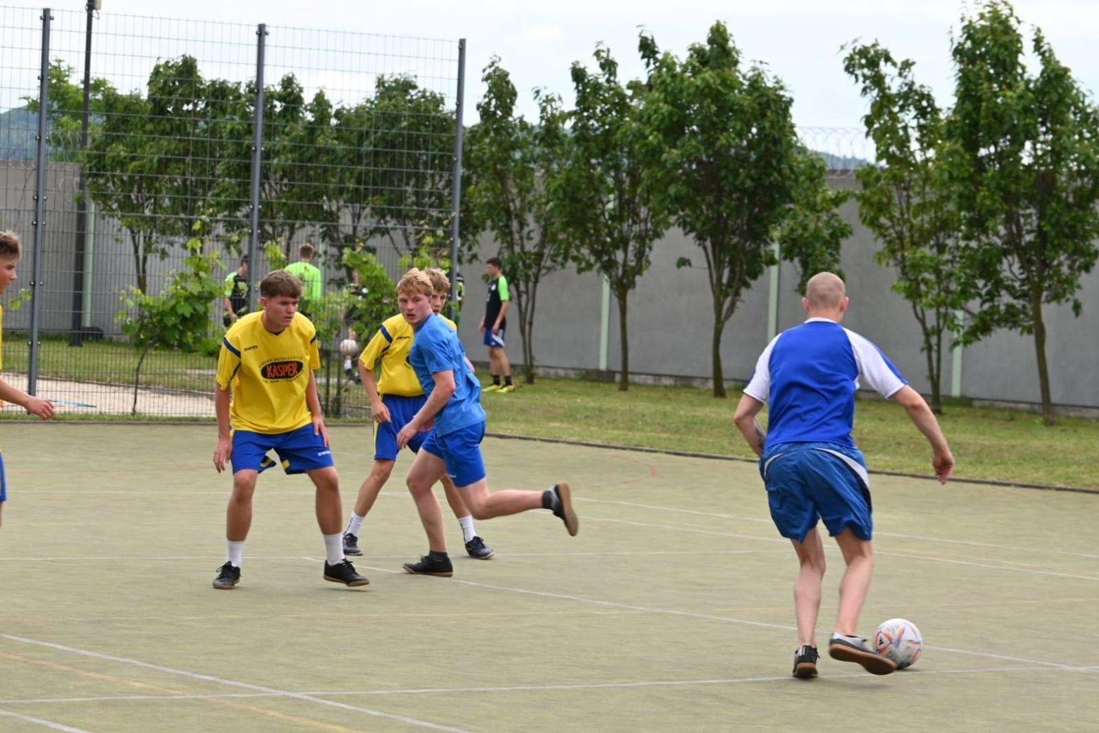 Zdjęcie w galerii na portalu naszraciborz.pl: Wiosenny Turniej Piłki Nożnej Szkół Ponadpodstawowych wiadomości z regionu