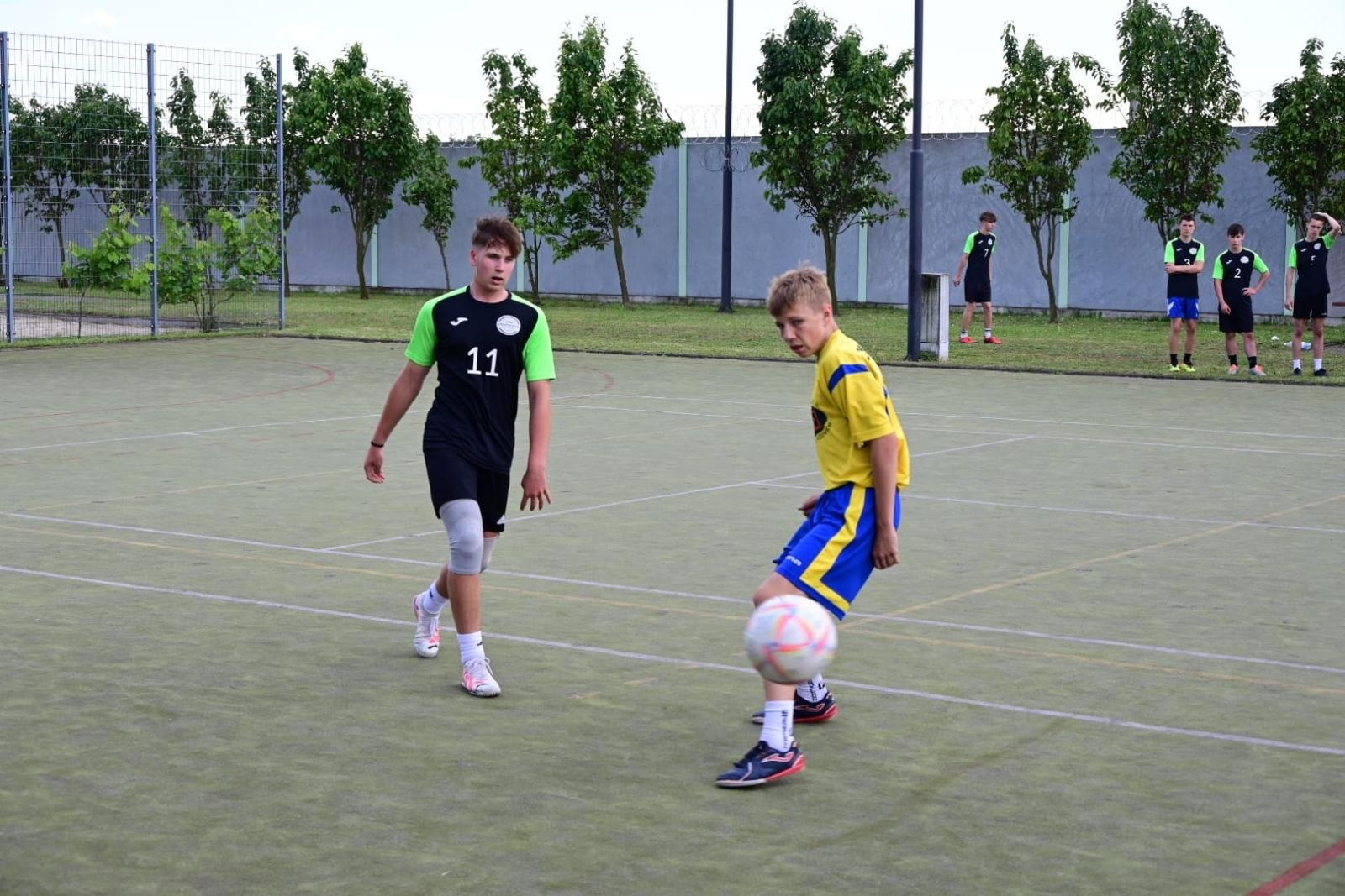 Zdjęcie w galerii na portalu naszraciborz.pl: Wiosenny Turniej Piłki Nożnej Szkół Ponadpodstawowych wiadomości z regionu