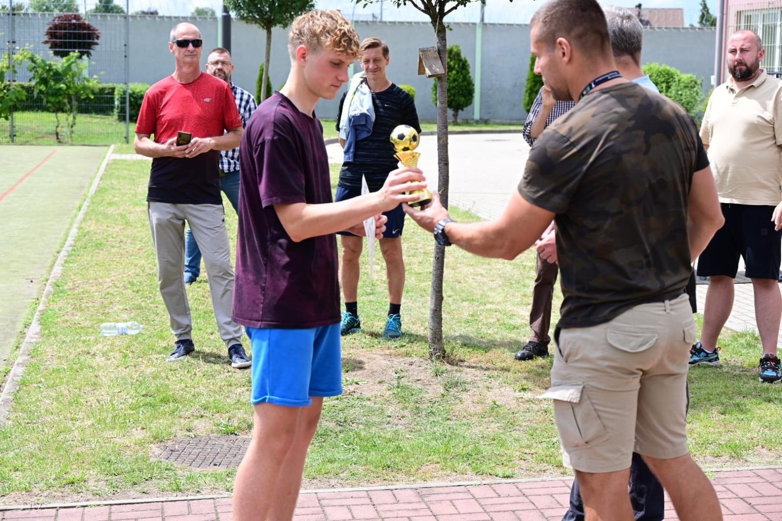 Zdjęcie w galerii na portalu naszraciborz.pl: Wiosenny Turniej Piłki Nożnej Szkół Ponadpodstawowych wiadomości z regionu