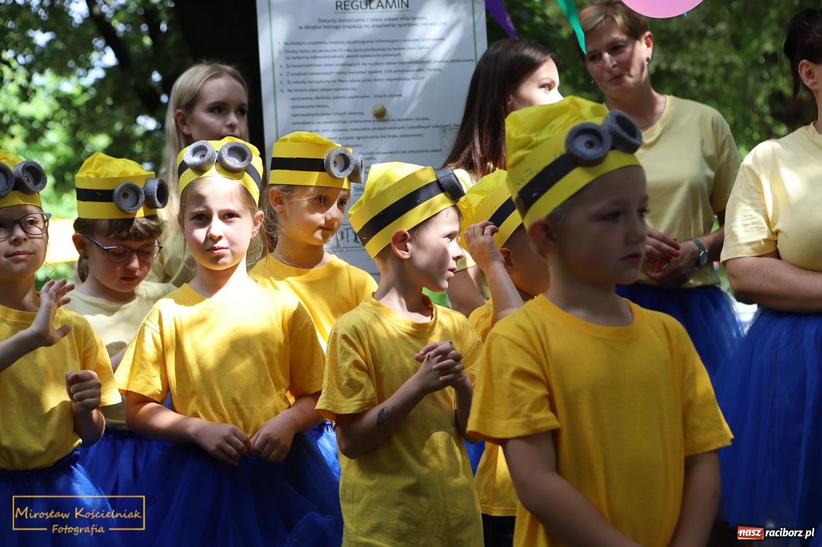 Zdjęcie w galerii na portalu naszraciborz.pl: Uśmiech i radość w Przedszkolu nr 3. Festyn przy Kozielskiej [FOTO i WIDEO] wiadomości z regionu