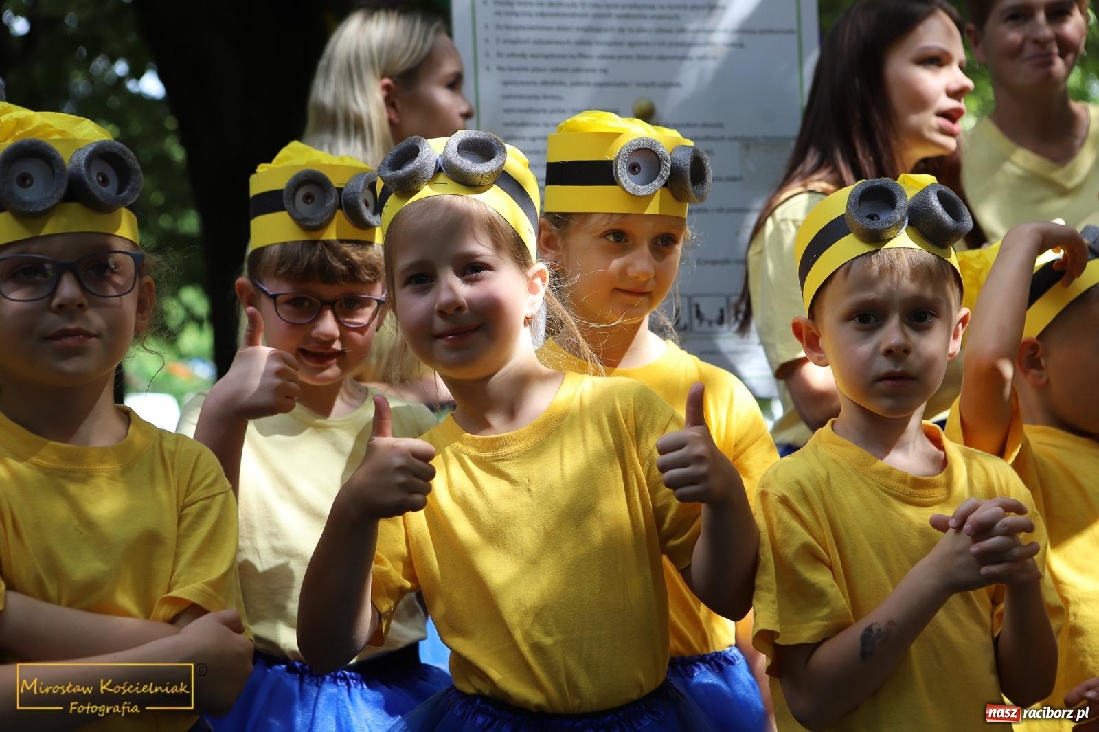 Zdjęcie w galerii na portalu naszraciborz.pl: Uśmiech i radość w Przedszkolu nr 3. Festyn przy Kozielskiej [FOTO i WIDEO] wiadomości z regionu