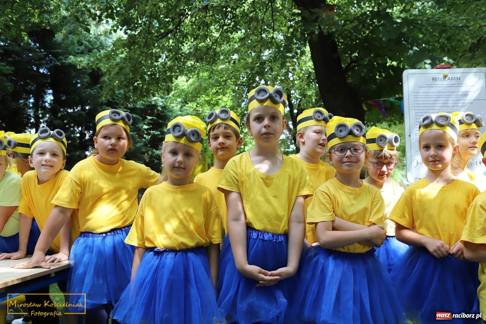 Zdjęcie w galerii na portalu naszraciborz.pl: Uśmiech i radość w Przedszkolu nr 3. Festyn przy Kozielskiej [FOTO i WIDEO] wiadomości z regionu