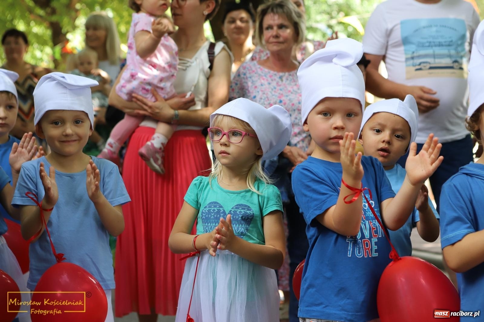 Zdjęcie w galerii na portalu naszraciborz.pl: Uśmiech i radość w Przedszkolu nr 3. Festyn przy Kozielskiej [FOTO i WIDEO] wiadomości z regionu