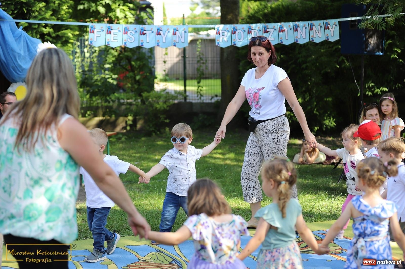 Zdjęcie w galerii na portalu naszraciborz.pl: Rodzinny festyn w przedszkolu przy Bema [FOTO i WIDEO] wiadomości z regionu