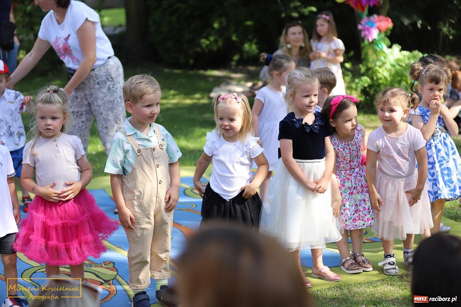 Zdjęcie w galerii na portalu naszraciborz.pl: Rodzinny festyn w przedszkolu przy Bema [FOTO i WIDEO] wiadomości z regionu