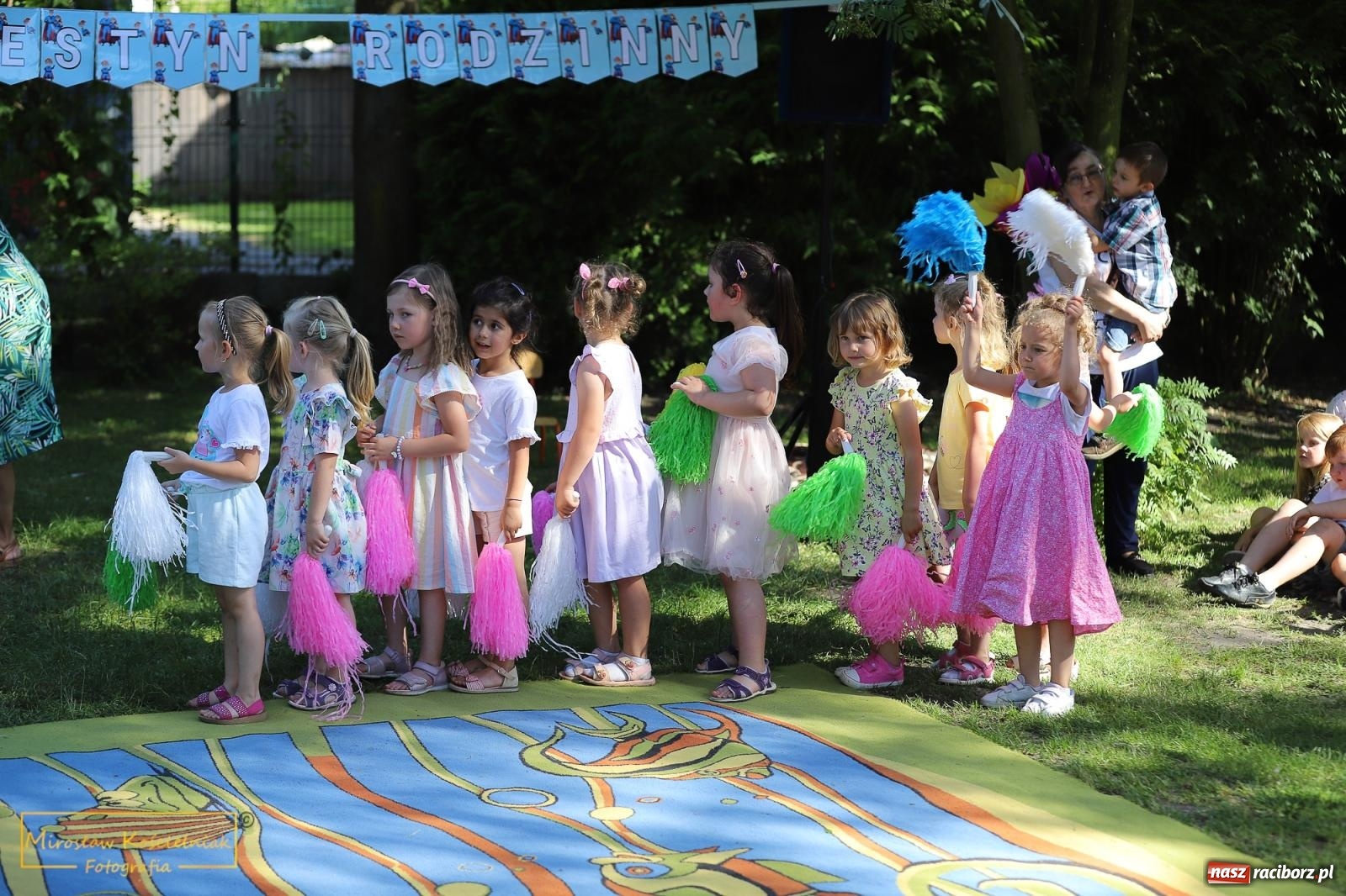 Zdjęcie w galerii na portalu naszraciborz.pl: Rodzinny festyn w przedszkolu przy Bema [FOTO i WIDEO] wiadomości z regionu