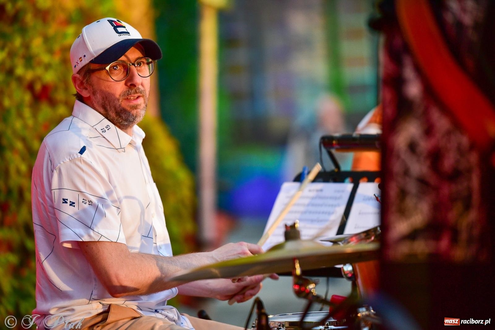 Zdjęcie w galerii na portalu naszraciborz.pl: Raciborska potańcówka przy Tęczowej z Lotharsami [FOTO i WIDEO] wiadomości z regionu