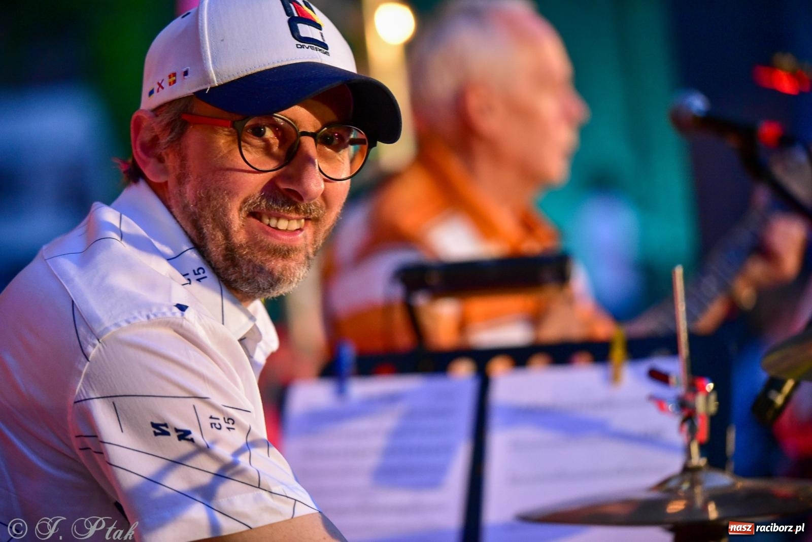 Zdjęcie w galerii na portalu naszraciborz.pl: Raciborska potańcówka przy Tęczowej z Lotharsami [FOTO i WIDEO] wiadomości z regionu