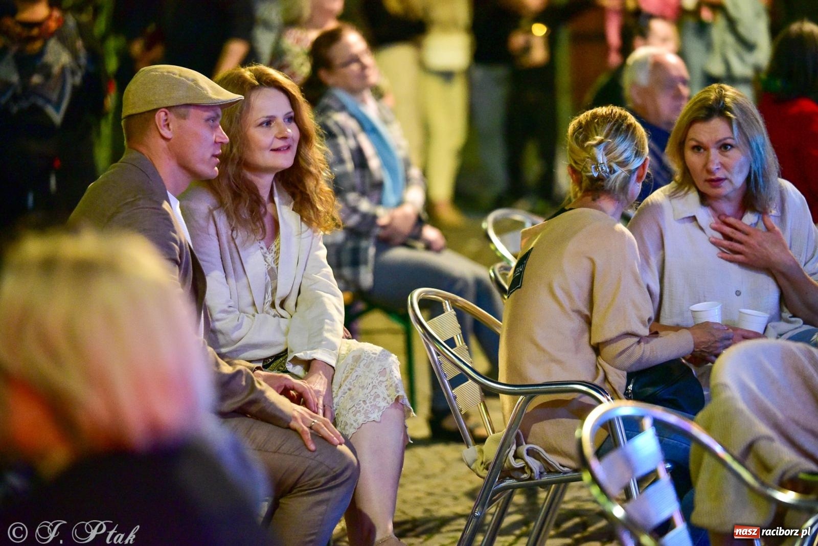 Zdjęcie w galerii na portalu naszraciborz.pl: Raciborska potańcówka przy Tęczowej z Lotharsami [FOTO i WIDEO] wiadomości z regionu