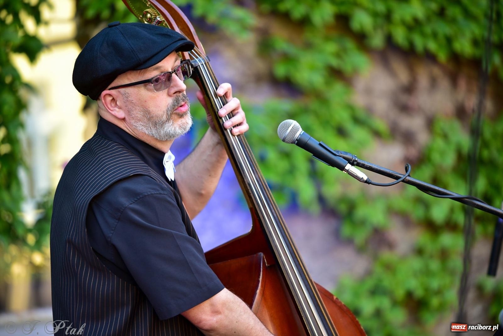 Zdjęcie w galerii na portalu naszraciborz.pl: Diexieland Street Band i W Sam Raz na bis. Muzycznie i kolorowo na ulicach Raciborza wiadomości z regionu
