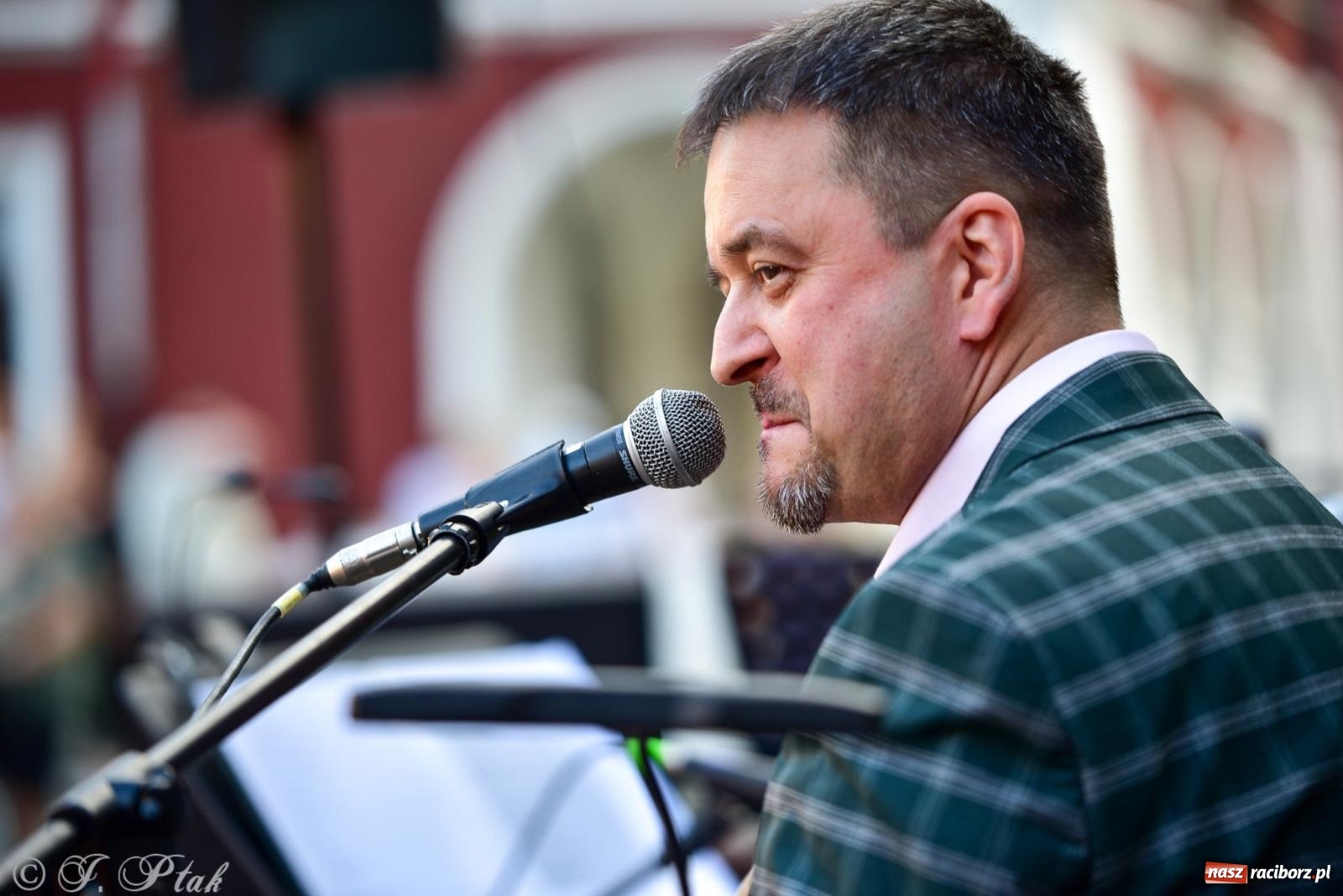 Zdjęcie w galerii na portalu naszraciborz.pl: Diexieland Street Band i W Sam Raz na bis. Muzycznie i kolorowo na ulicach Raciborza wiadomości z regionu
