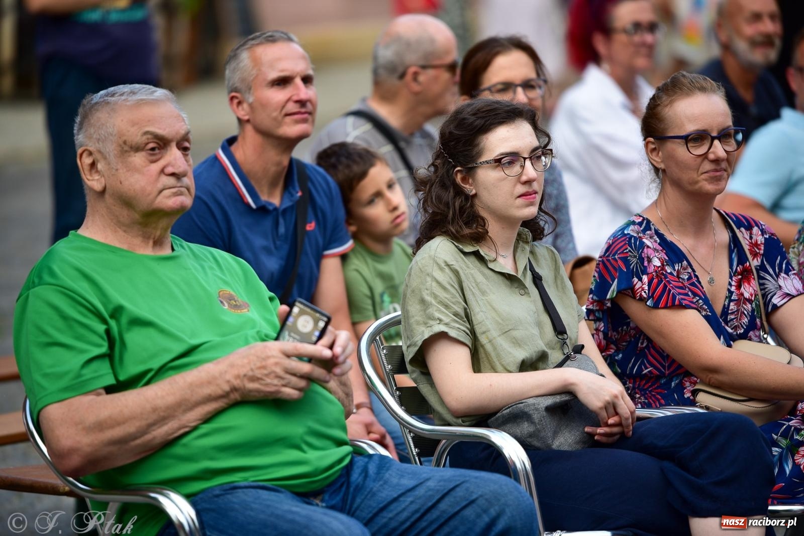 Zdjęcie w galerii na portalu naszraciborz.pl: Diexieland Street Band i W Sam Raz na bis. Muzycznie i kolorowo na ulicach Raciborza wiadomości z regionu
