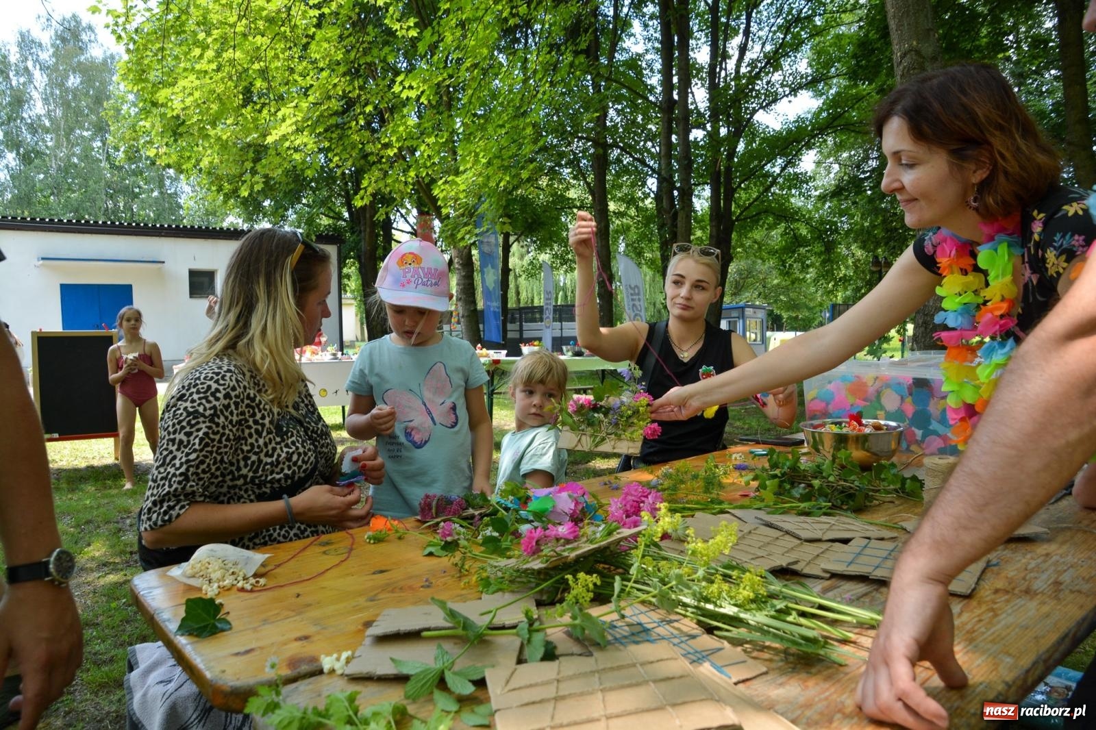 Zdjęcie w galerii na portalu naszraciborz.pl: Basen pod Oborą już czynny. Spora frekwencja na otwarciu wiadomości z regionu