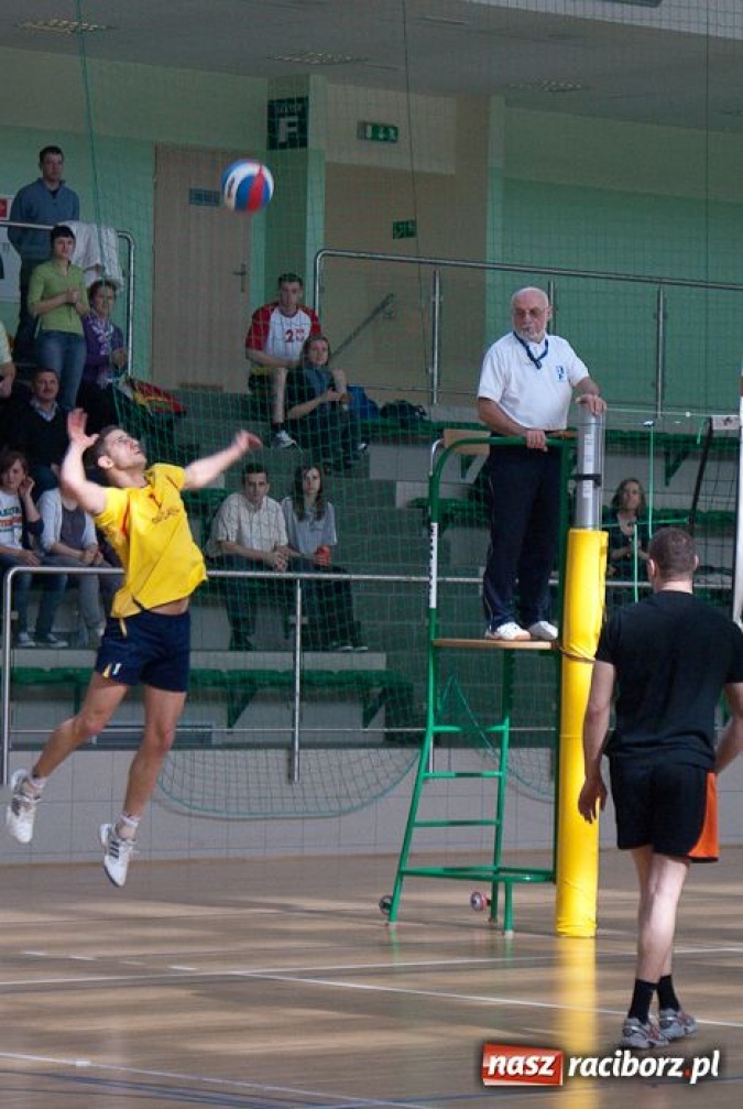 Zdjęcie w galerii na portalu naszraciborz.pl: Strażacy z Pucharem Prezydenta wiadomości z regionu