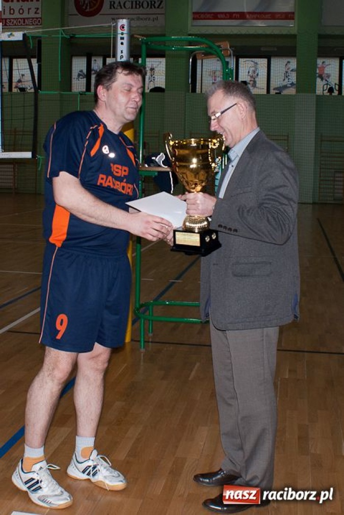 Zdjęcie w galerii na portalu naszraciborz.pl: Strażacy z Pucharem Prezydenta wiadomości z regionu