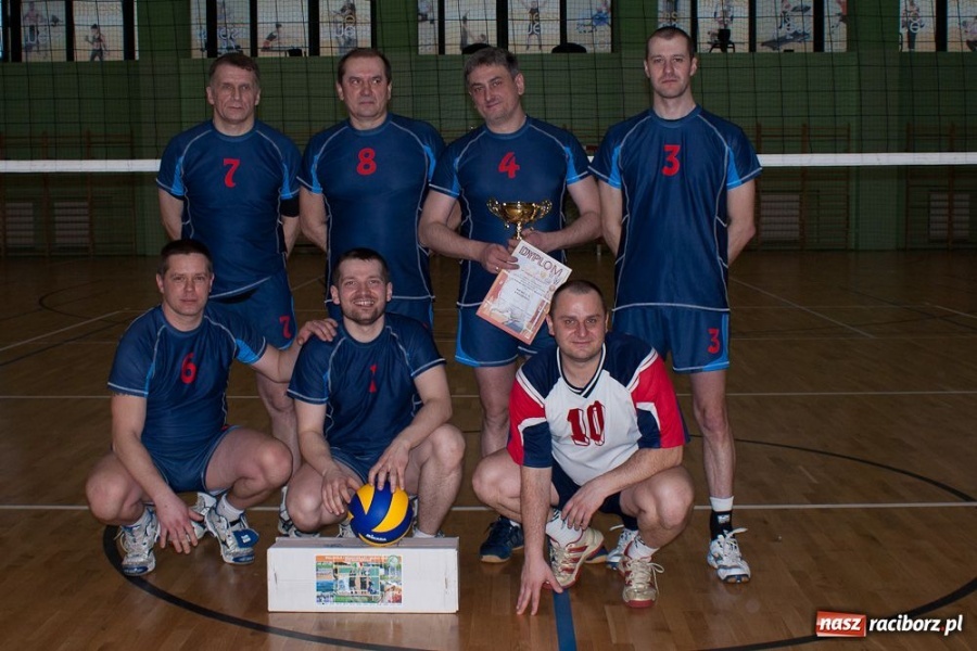 Zdjęcie w galerii na portalu naszraciborz.pl: Strażacy z Pucharem Prezydenta wiadomości z regionu