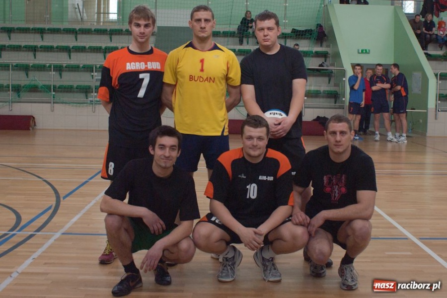 Zdjęcie w galerii na portalu naszraciborz.pl: Strażacy z Pucharem Prezydenta wiadomości z regionu