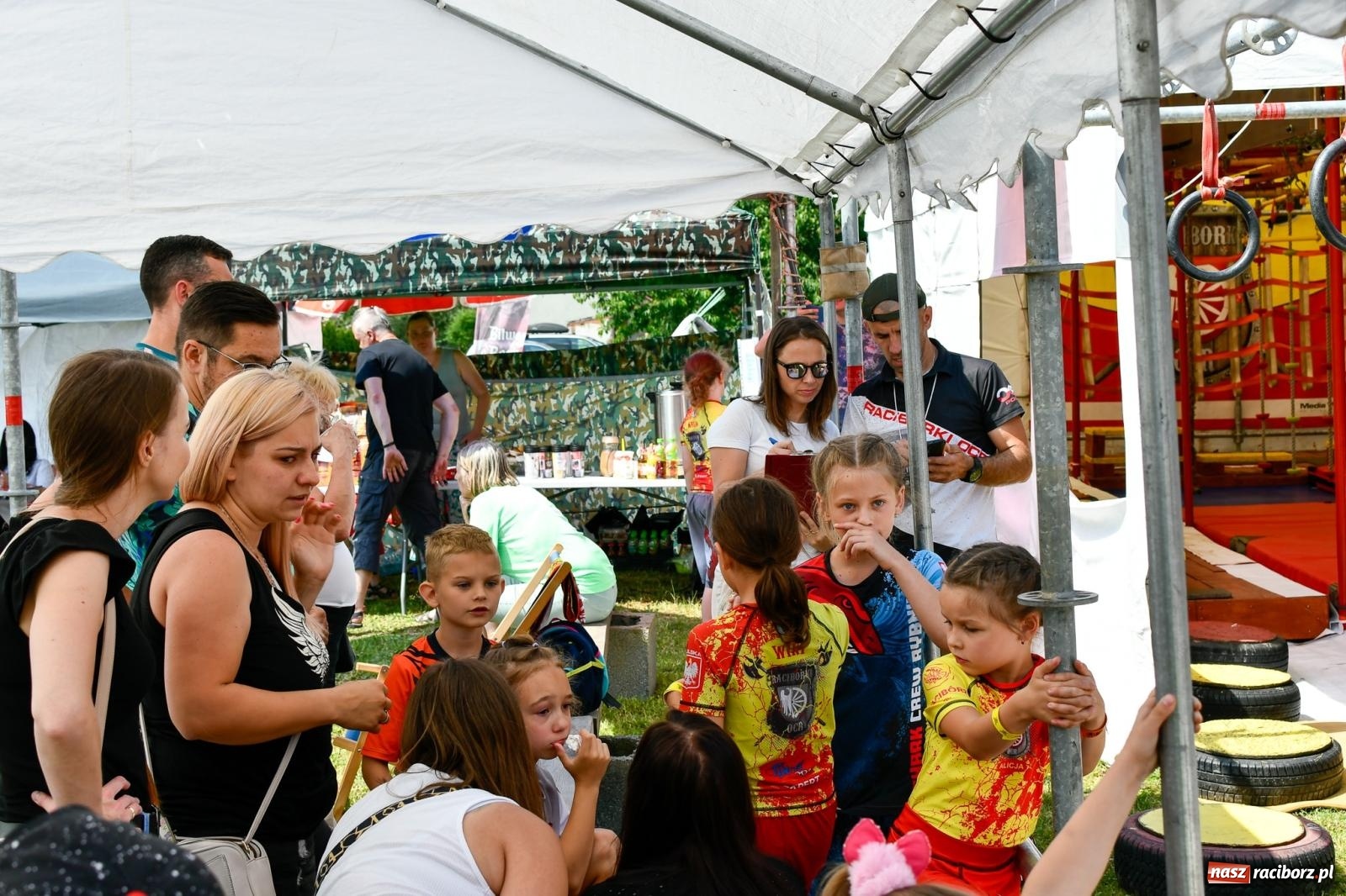 Zdjęcie w galerii na portalu naszraciborz.pl: Ninja Monkey. Z tym torem musieli sobie poradzić startujący w zawodach w Raciborzu wiadomości z regionu