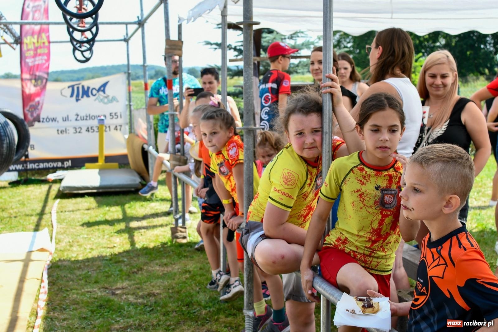 Zdjęcie w galerii na portalu naszraciborz.pl: Ninja Monkey. Z tym torem musieli sobie poradzić startujący w zawodach w Raciborzu wiadomości z regionu
