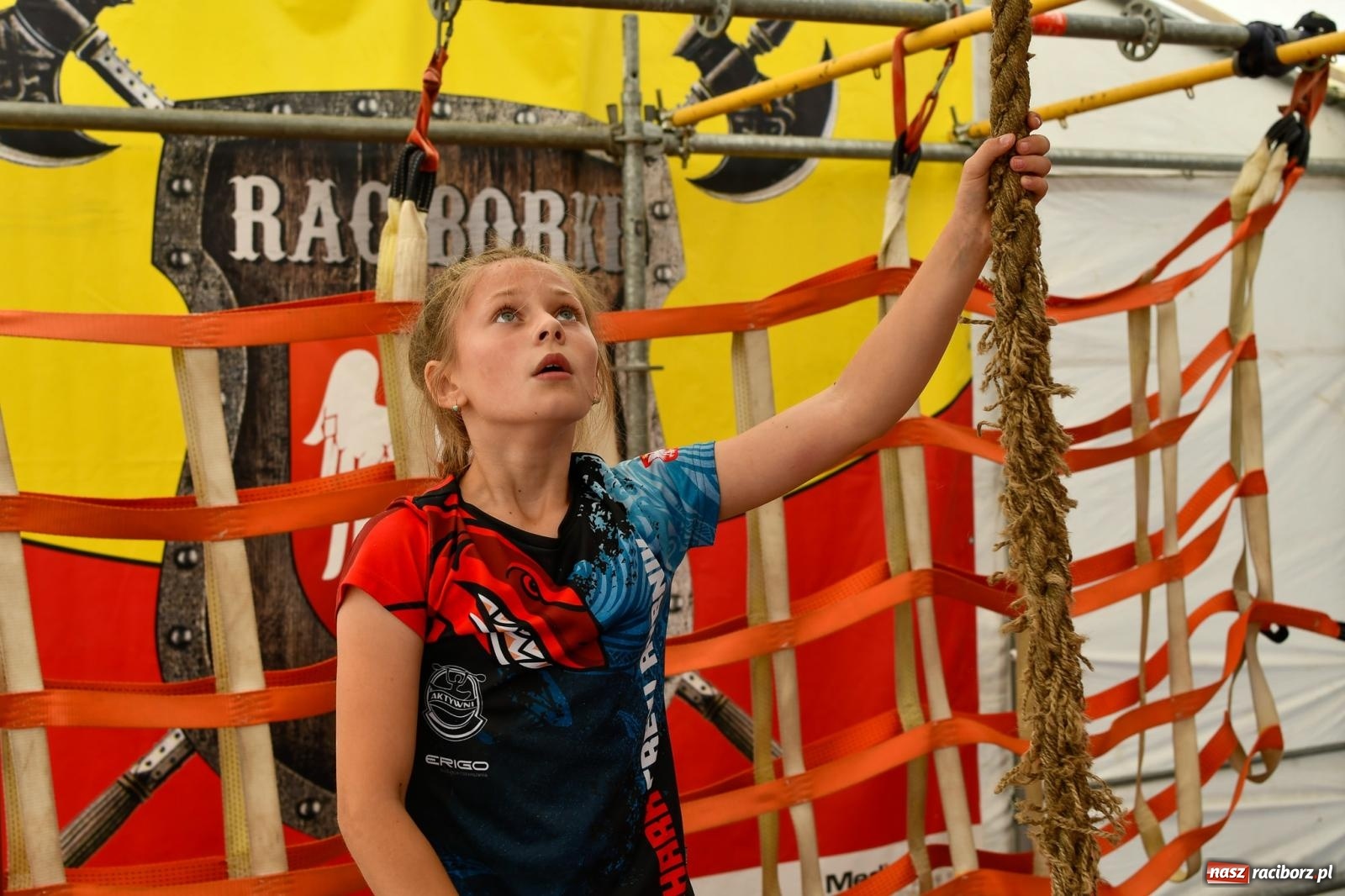 Zdjęcie w galerii na portalu naszraciborz.pl: Ninja Monkey. Z tym torem musieli sobie poradzić startujący w zawodach w Raciborzu wiadomości z regionu