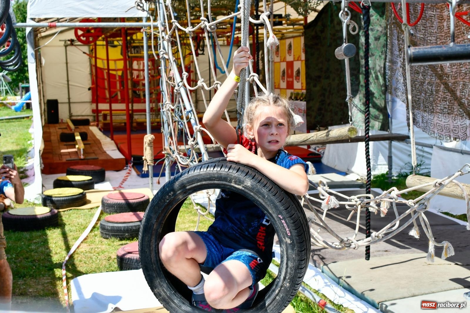 Zdjęcie w galerii na portalu naszraciborz.pl: Ninja Monkey. Z tym torem musieli sobie poradzić startujący w zawodach w Raciborzu wiadomości z regionu