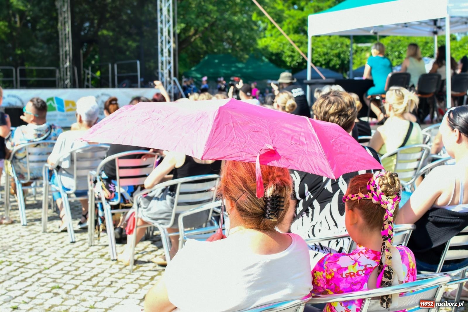 Zdjęcie w galerii na portalu naszraciborz.pl: IV raciborski Mażoretkowy Zawrót Głowy [FOTO i WIDEO] wiadomości z regionu