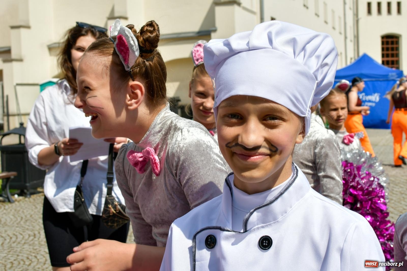 Zdjęcie w galerii na portalu naszraciborz.pl: IV raciborski Mażoretkowy Zawrót Głowy [FOTO i WIDEO] wiadomości z regionu