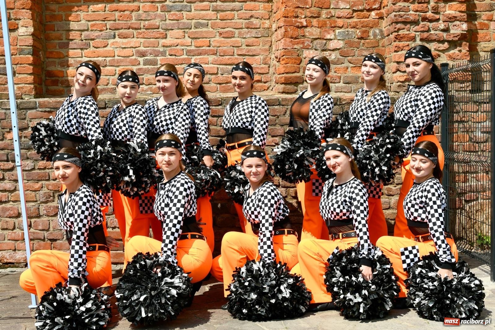 Zdjęcie w galerii na portalu naszraciborz.pl: IV raciborski Mażoretkowy Zawrót Głowy [FOTO i WIDEO] wiadomości z regionu