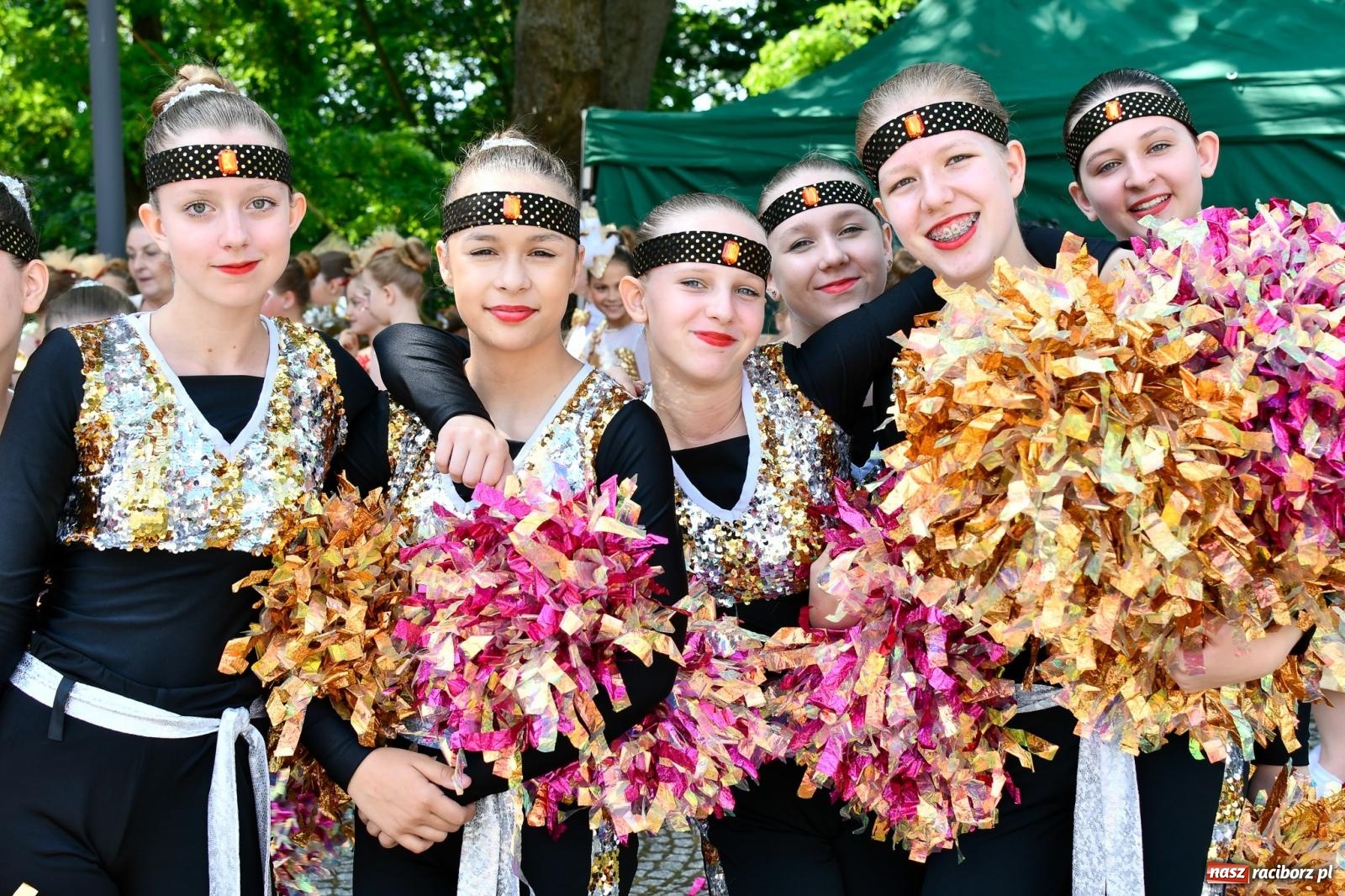 Zdjęcie w galerii na portalu naszraciborz.pl: IV raciborski Mażoretkowy Zawrót Głowy [FOTO i WIDEO] wiadomości z regionu