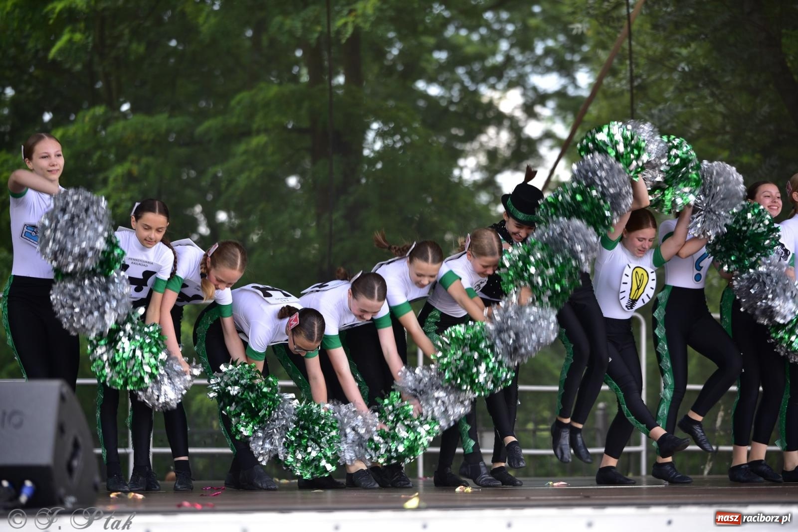 Zdjęcie w galerii na portalu naszraciborz.pl: IV raciborski Mażoretkowy Zawrót Głowy [FOTO i WIDEO] wiadomości z regionu