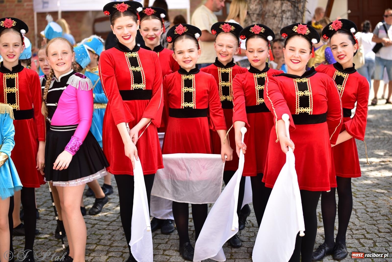 Zdjęcie w galerii na portalu naszraciborz.pl: IV raciborski Mażoretkowy Zawrót Głowy [FOTO i WIDEO] wiadomości z regionu