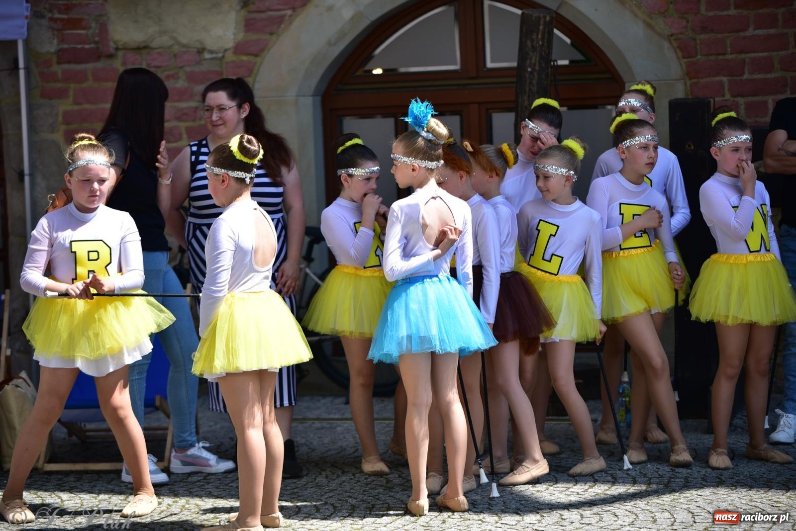 Zdjęcie w galerii na portalu naszraciborz.pl: IV raciborski Mażoretkowy Zawrót Głowy [FOTO i WIDEO] wiadomości z regionu