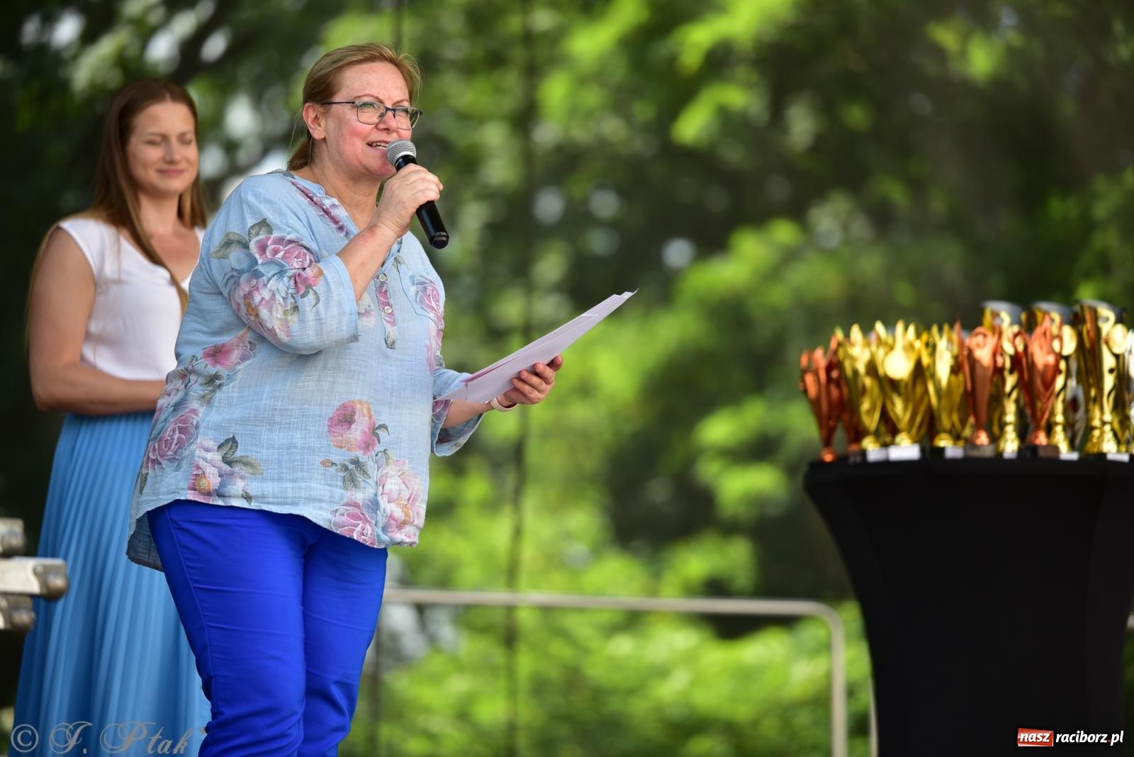 Zdjęcie w galerii na portalu naszraciborz.pl: IV raciborski Mażoretkowy Zawrót Głowy [FOTO i WIDEO] wiadomości z regionu