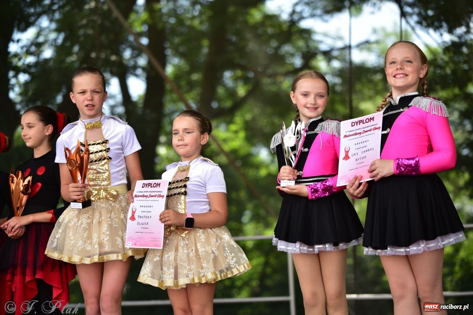 Zdjęcie w galerii na portalu naszraciborz.pl: IV raciborski Mażoretkowy Zawrót Głowy [FOTO i WIDEO] wiadomości z regionu