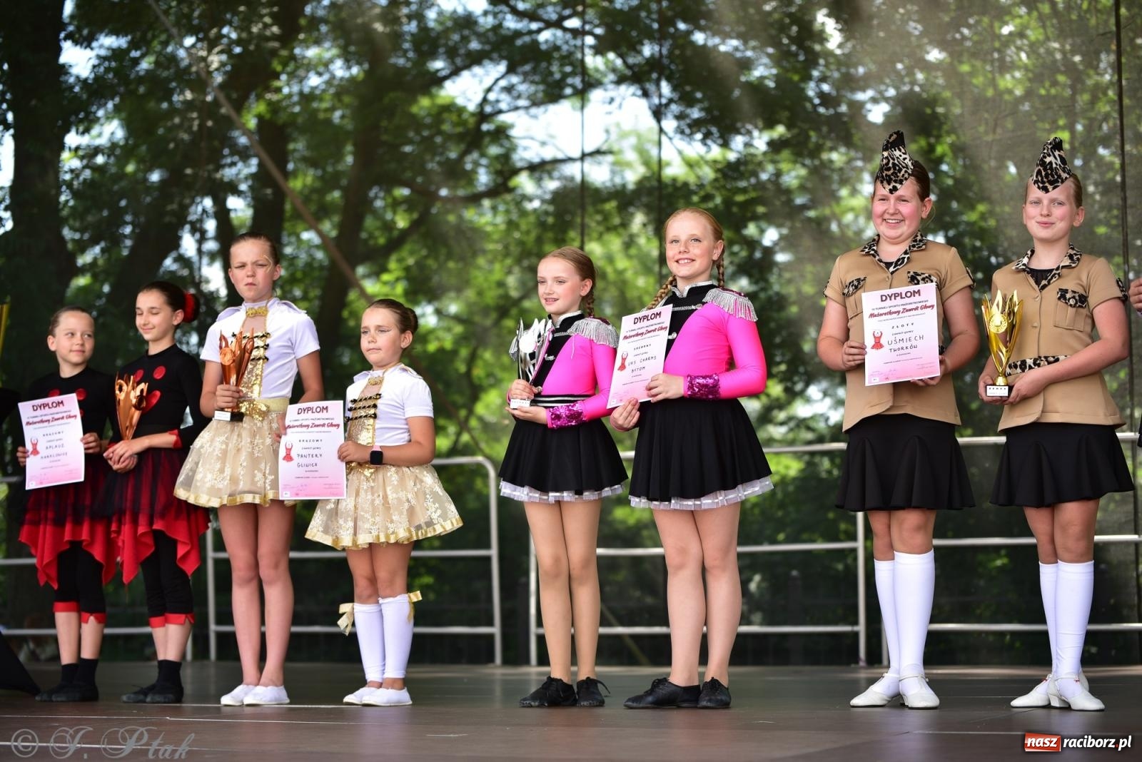 Zdjęcie w galerii na portalu naszraciborz.pl: IV raciborski Mażoretkowy Zawrót Głowy [FOTO i WIDEO] wiadomości z regionu