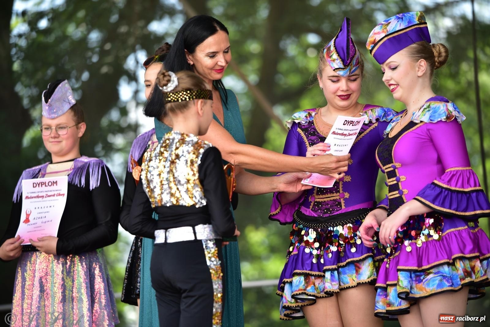 Zdjęcie w galerii na portalu naszraciborz.pl: IV raciborski Mażoretkowy Zawrót Głowy [FOTO i WIDEO] wiadomości z regionu