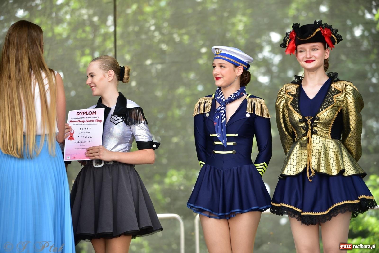 Zdjęcie w galerii na portalu naszraciborz.pl: IV raciborski Mażoretkowy Zawrót Głowy [FOTO i WIDEO] wiadomości z regionu