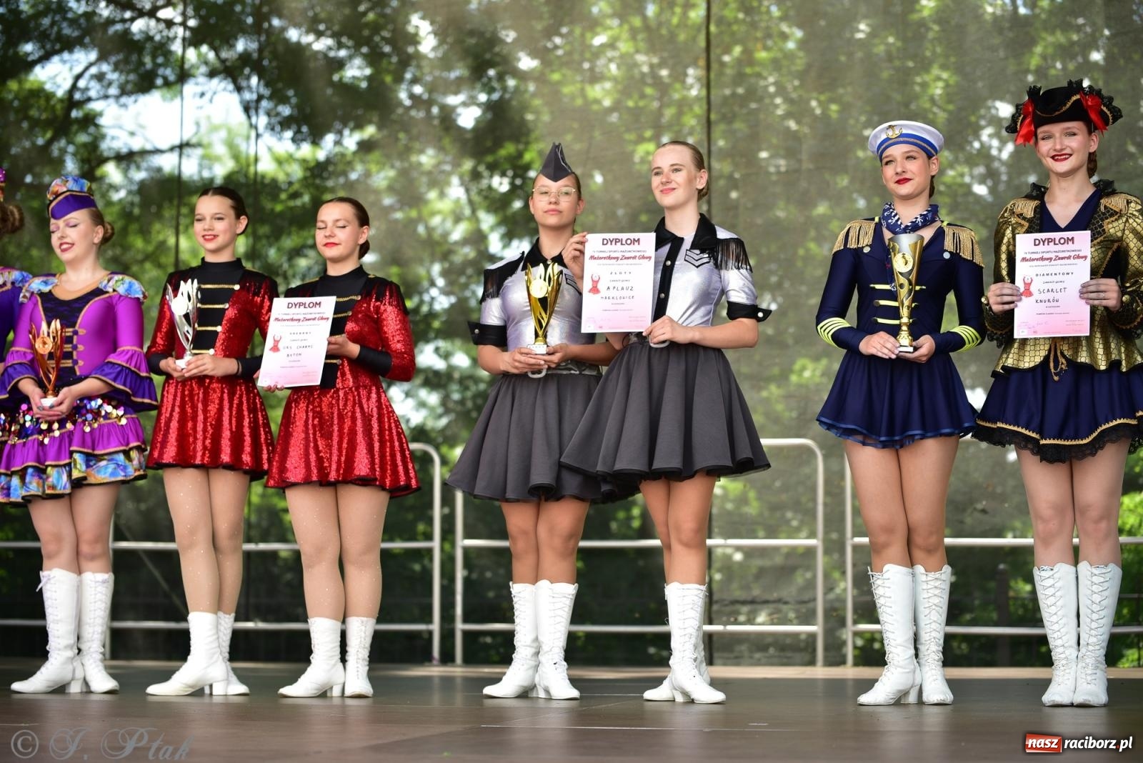 Zdjęcie w galerii na portalu naszraciborz.pl: IV raciborski Mażoretkowy Zawrót Głowy [FOTO i WIDEO] wiadomości z regionu