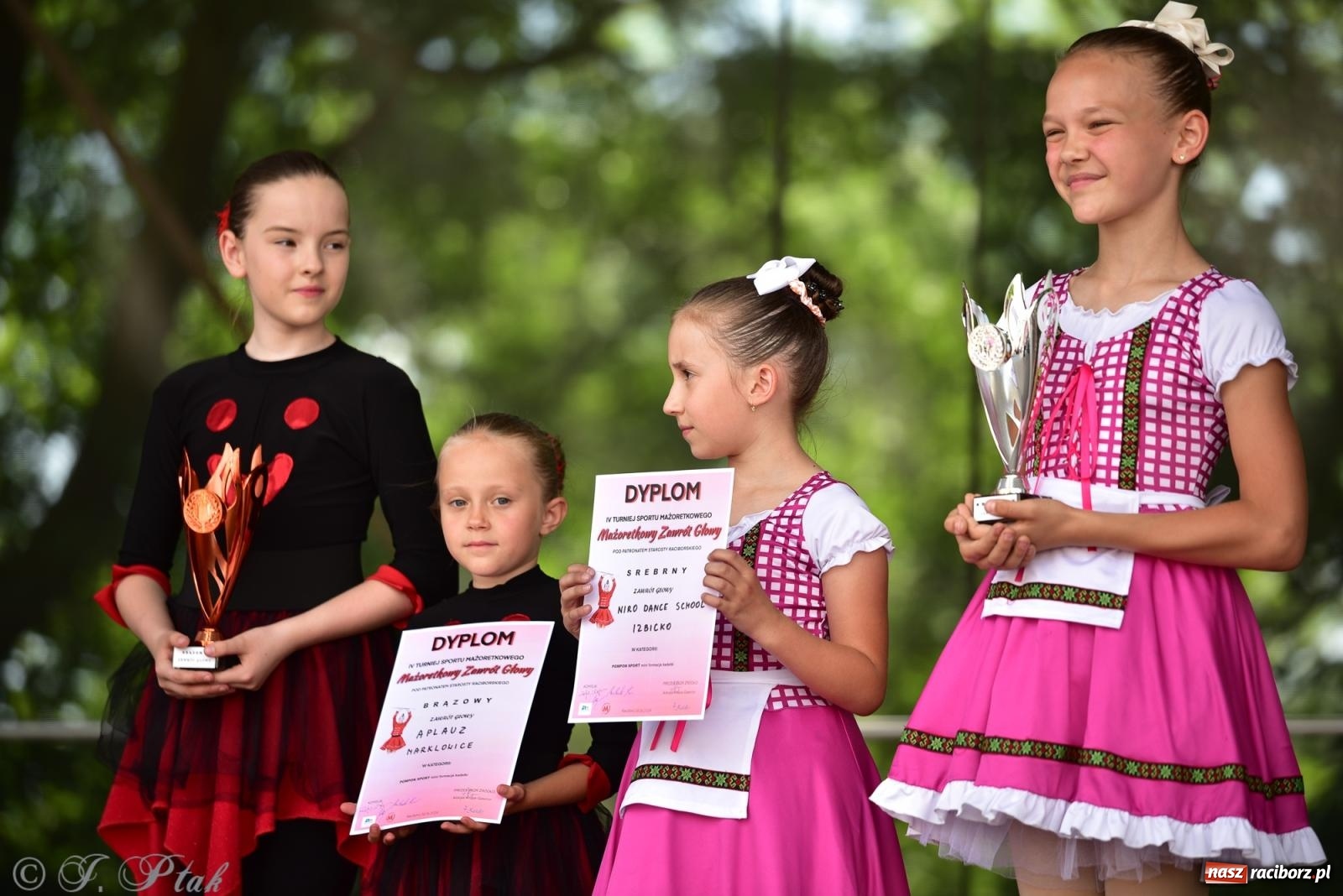 Zdjęcie w galerii na portalu naszraciborz.pl: IV raciborski Mażoretkowy Zawrót Głowy [FOTO i WIDEO] wiadomości z regionu