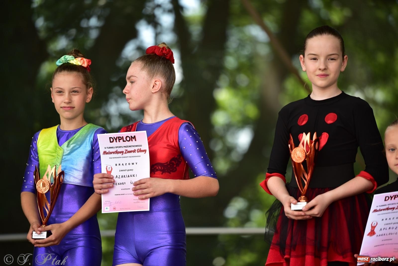 Zdjęcie w galerii na portalu naszraciborz.pl: IV raciborski Mażoretkowy Zawrót Głowy [FOTO i WIDEO] wiadomości z regionu