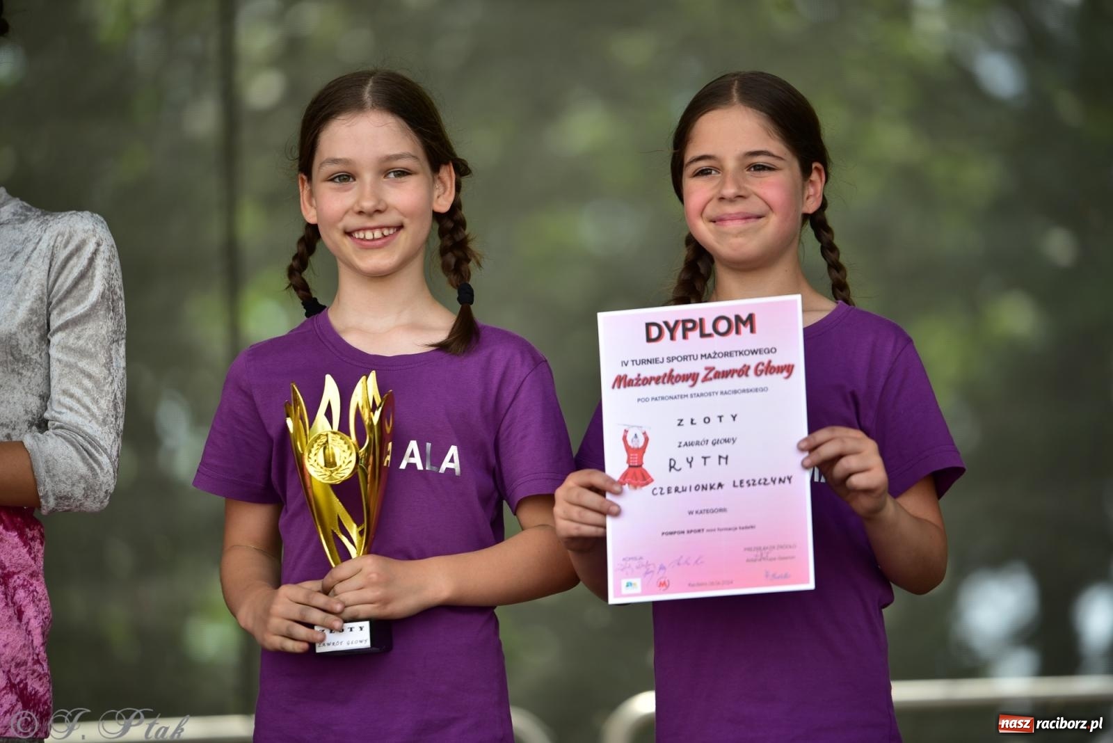 Zdjęcie w galerii na portalu naszraciborz.pl: IV raciborski Mażoretkowy Zawrót Głowy [FOTO i WIDEO] wiadomości z regionu