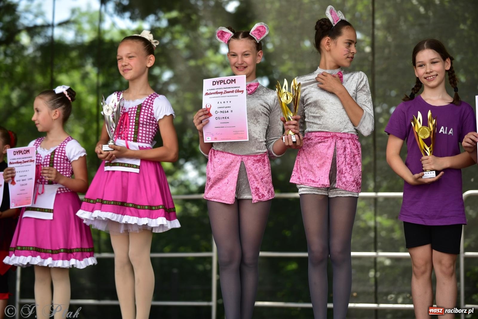 Zdjęcie w galerii na portalu naszraciborz.pl: IV raciborski Mażoretkowy Zawrót Głowy [FOTO i WIDEO] wiadomości z regionu