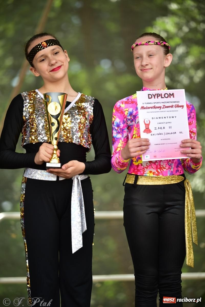 Zdjęcie w galerii na portalu naszraciborz.pl: IV raciborski Mażoretkowy Zawrót Głowy [FOTO i WIDEO] wiadomości z regionu